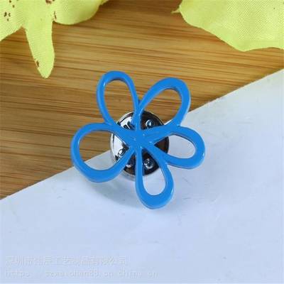 專(zhuān)業(yè)定制，彰顯個(gè)性——廠家金屬徽章定制全攻略